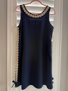 Lilly Pulitzer Navy Blue Sleeveless Shift Dress with Cream Trim